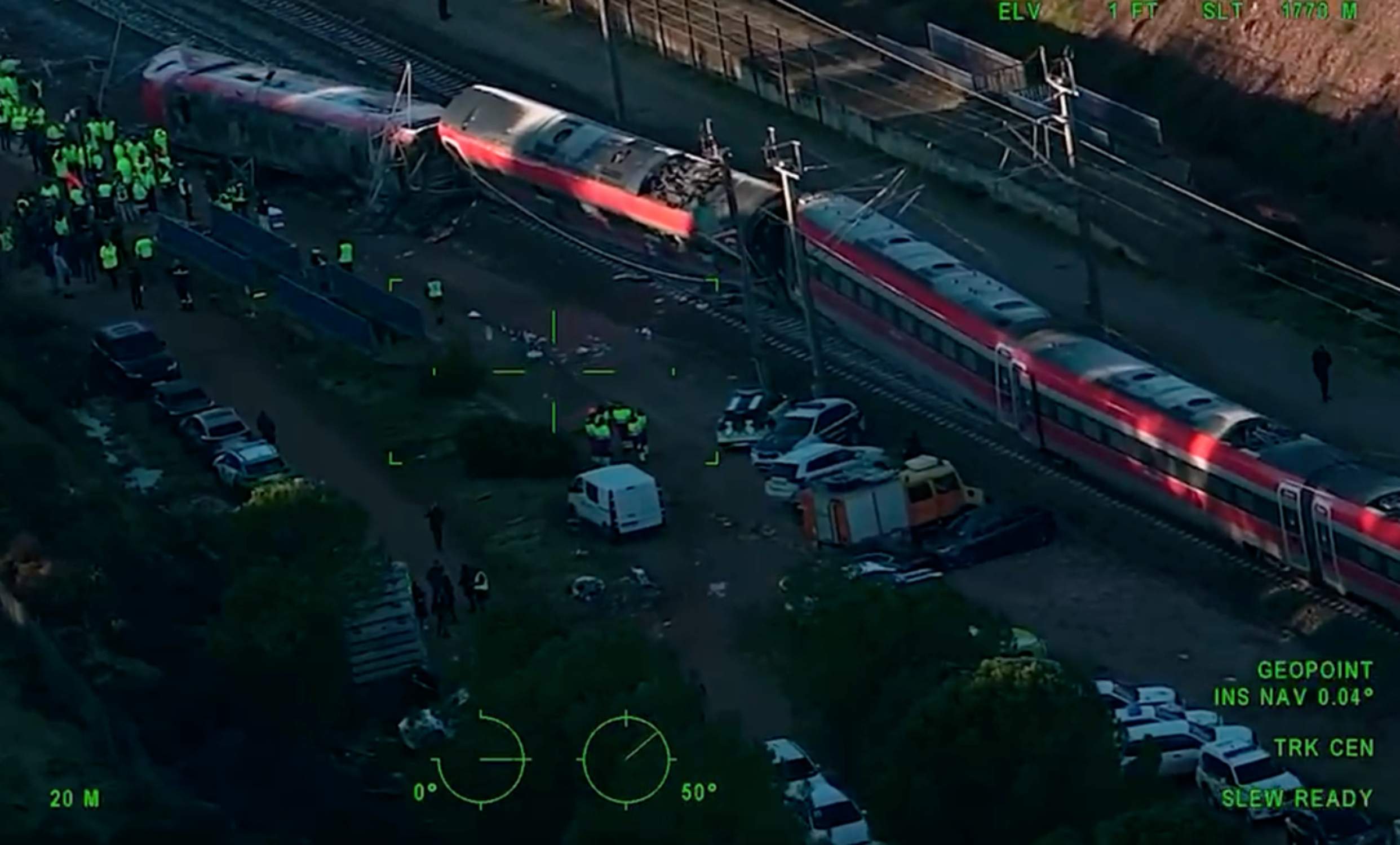 Impressionants primeres imatges aèries de la zona zero del xoc de trens mortal d'Adamuz