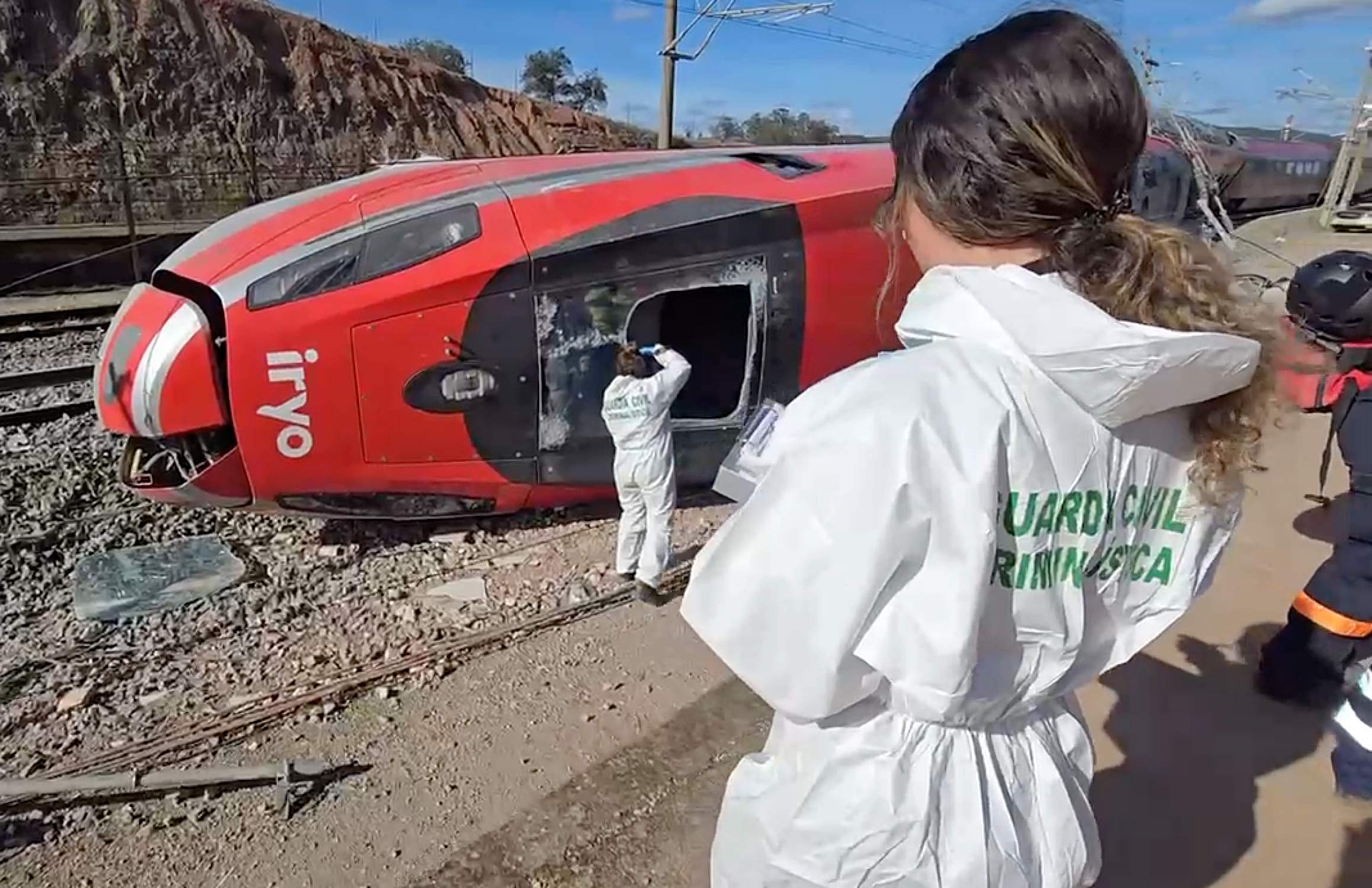 Los fatales 20 segundos entre el descarrilamiento del Iryo y el choque del Alvia a 200 km/h