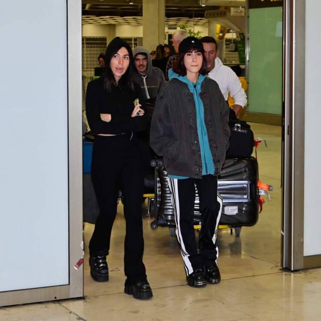 Aitana con Valle, quien ha sido su asistente personal / Gtres