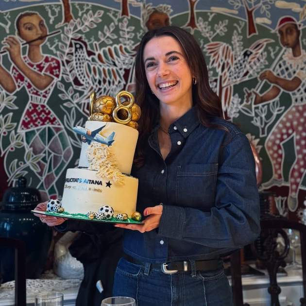 Aitana Bonmatí con su tarta de cumpleaños   Instagram