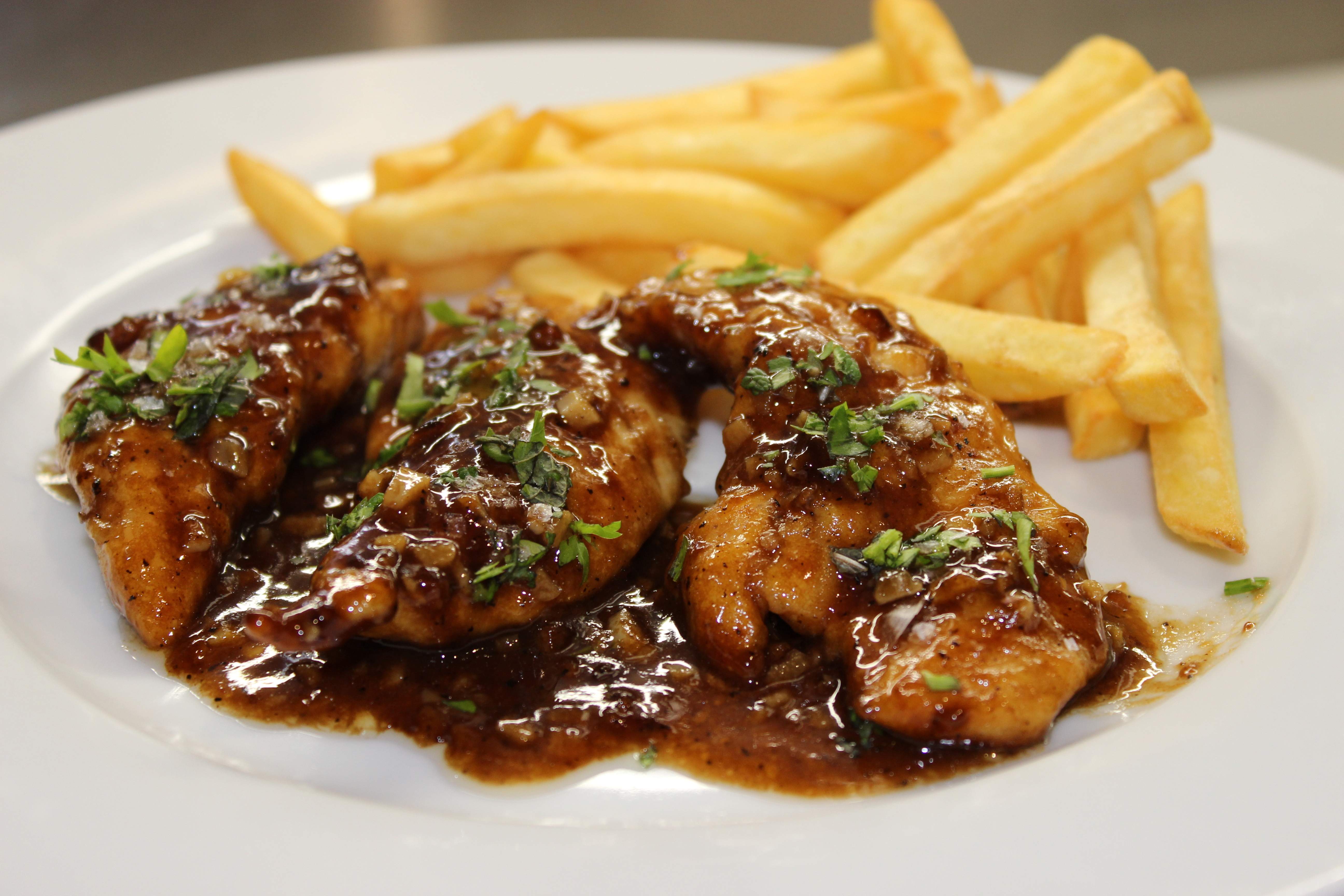 Lloms de pollastre amb salsa agredolça