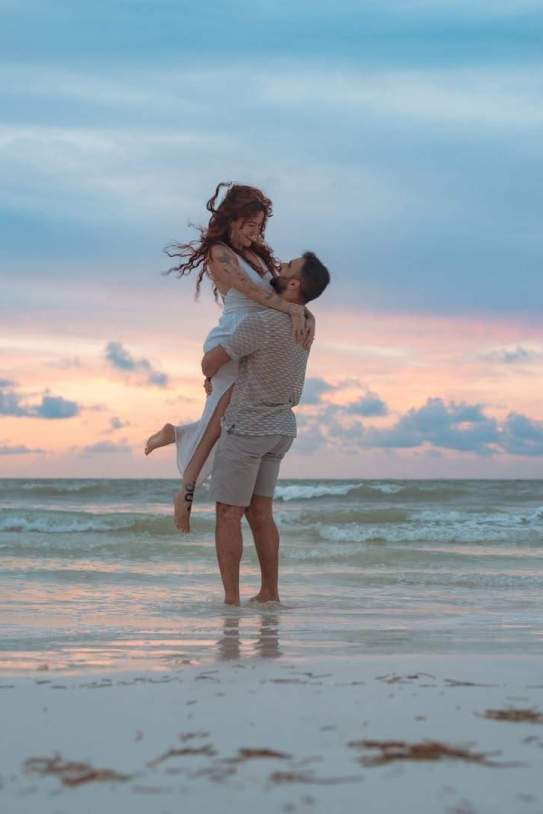 El momento en que se prometen / Instagram