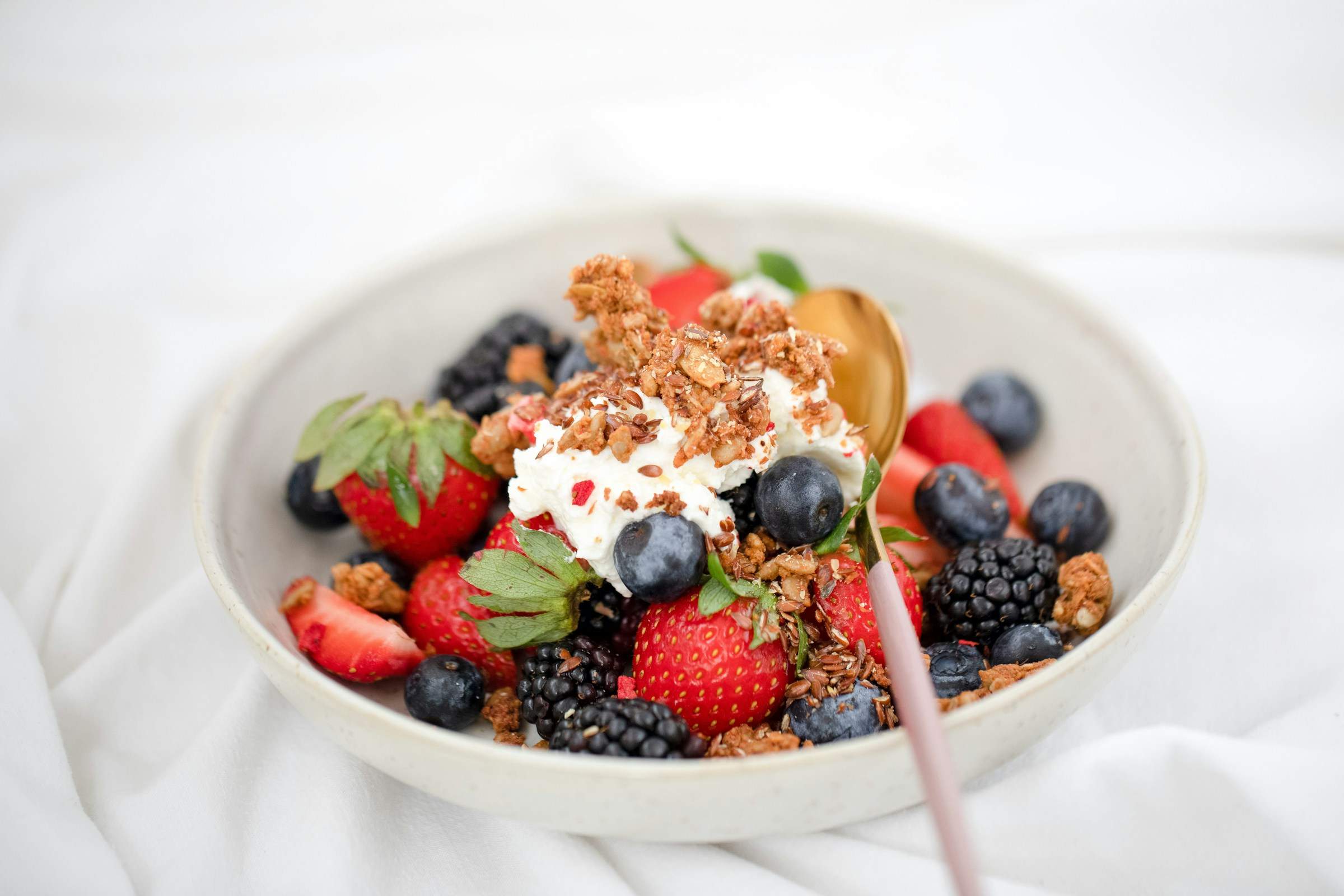 El hábito al comer que está afectando tu digestión sin que lo notes