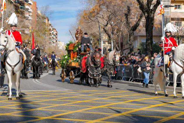 Tres tombs