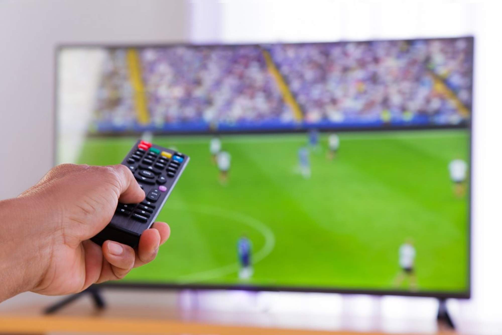 La audiencia en España del Almería-Deportivo de La Coruña supera en un 64,5% a la del Manchester City-United