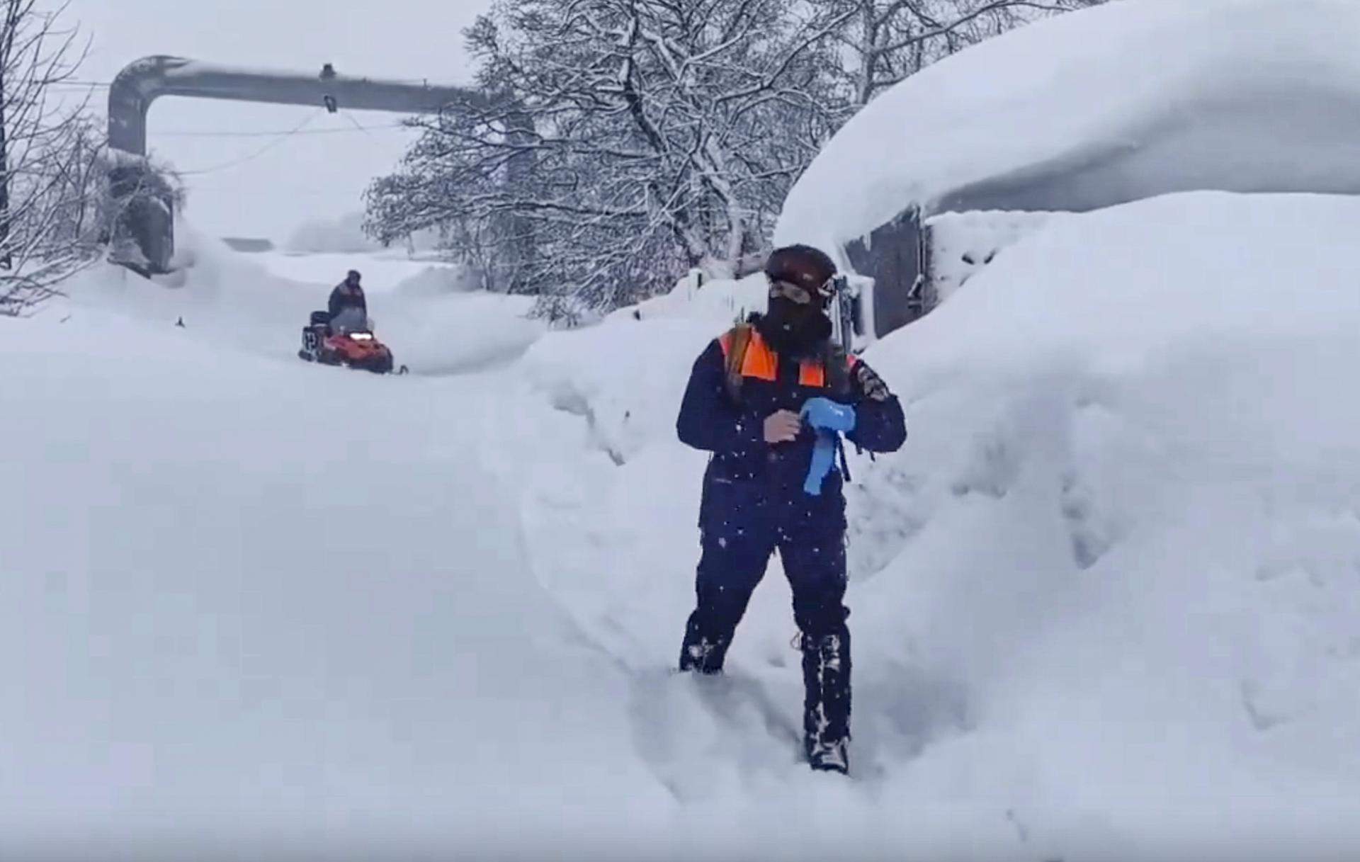 Una històrica nevada sepulta la regió russa de Kamtxatka i deixa dues persones mortes