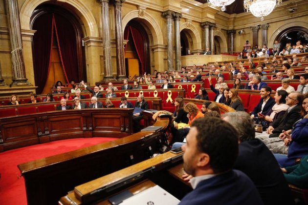 EL NACIONAL hemicicle parlament - sergi alcazar EL NACIONAL hemicicle parlament - sergi alcazar