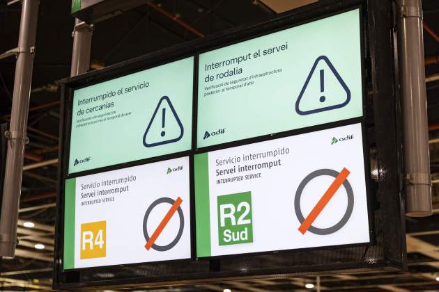 RENFE Cercanías fuera de servicio Cataluña, estación Sants / Foto: Carlos Baglietto