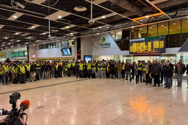 renfe rodalies estació de sants minut de silenci treballadors maquinistes acn