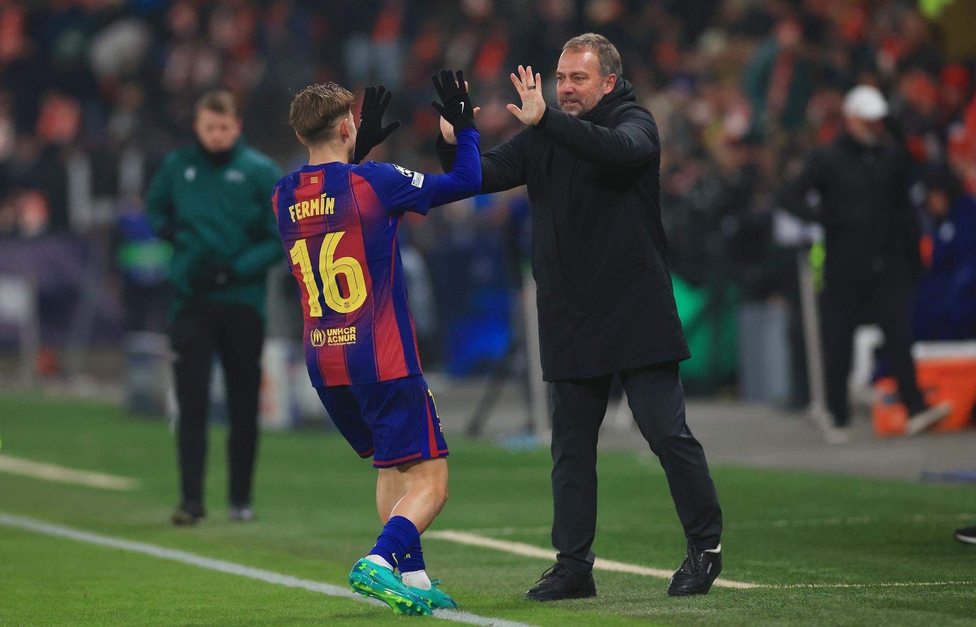 Hansi Flick demana tres fitxatges a canvi de la sortida de Fermín al mercat d'estiu