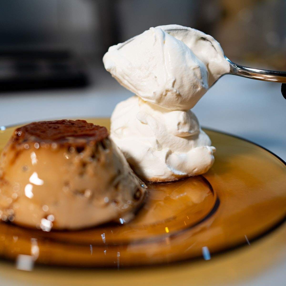 Flam amb nata de Granja Hidden Foto Cedida