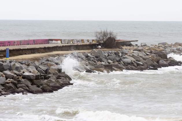 Platja Mar Bella Borrasca Harry amb oscar giralt1 01 26 22