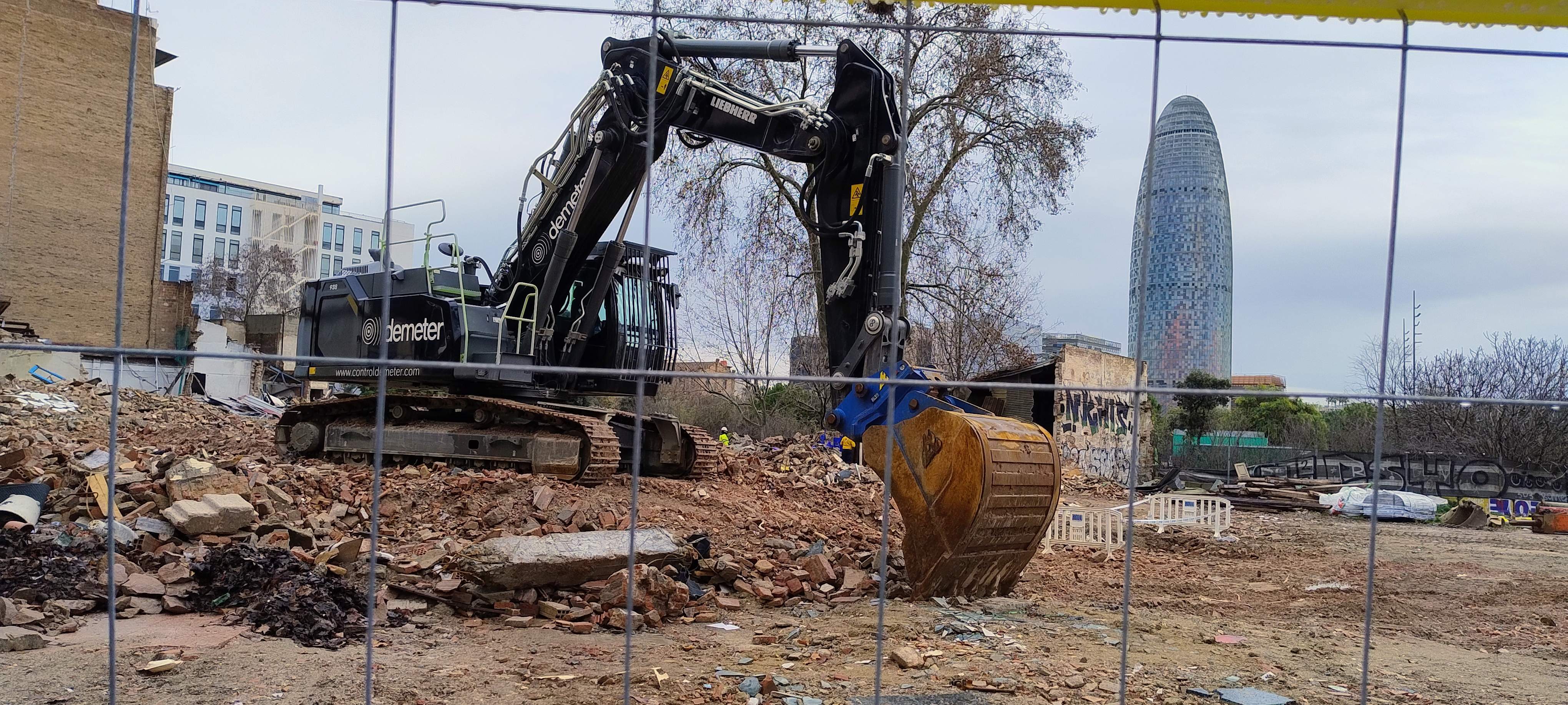 enderrocs glories concell cent jp (4)