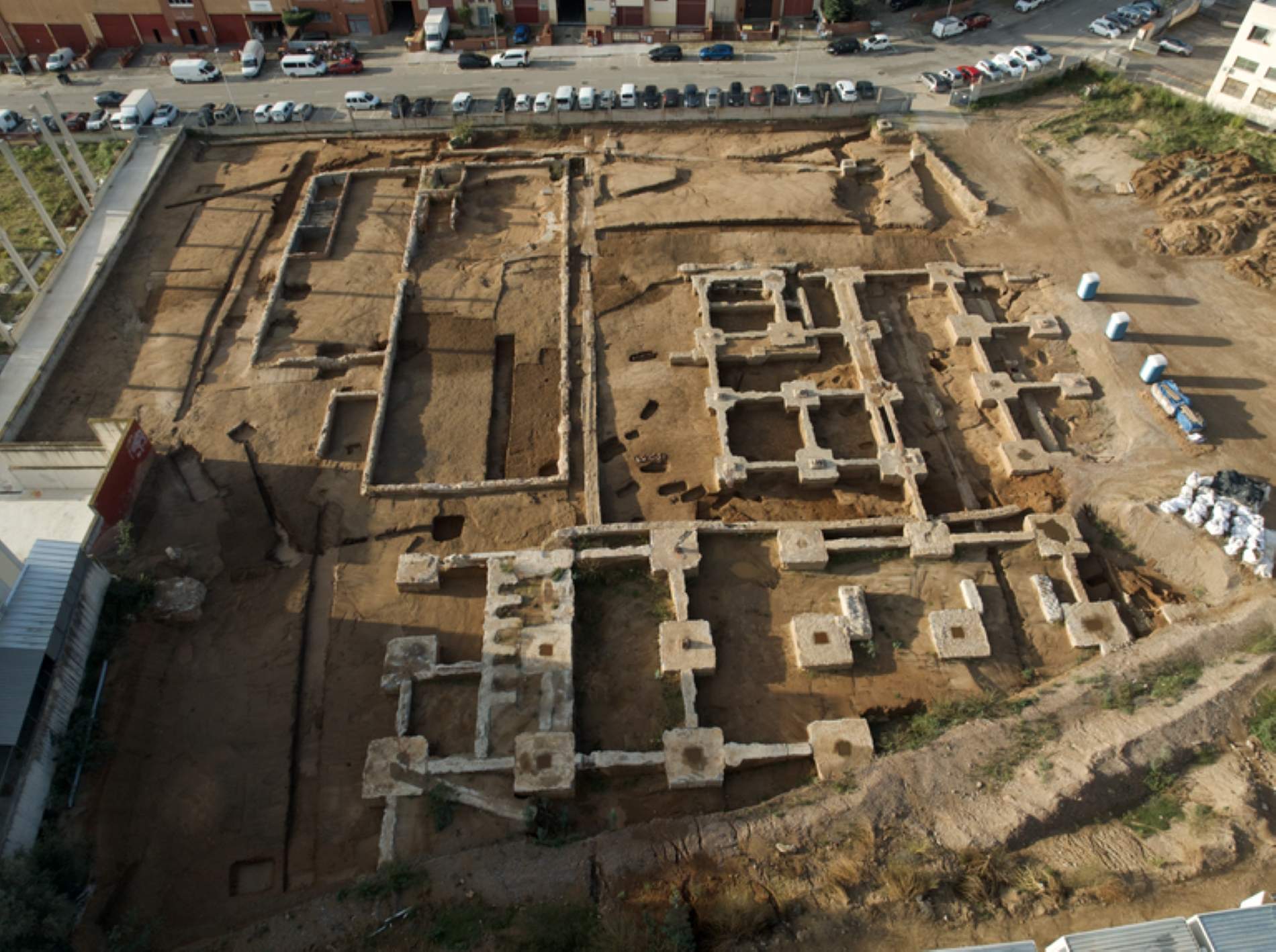 "Tenemos que comprarnos botas de 80 euros y solo nos pagan 22": arqueólogos catalanes en pie de guerra