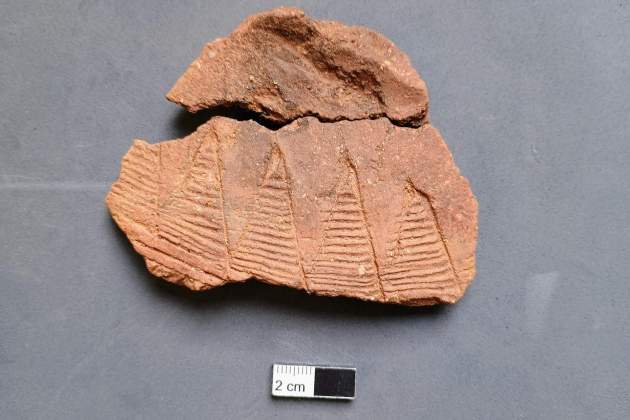 Restes ceramica prehistorica Ca la Madrona / Consorci Residus Maresme