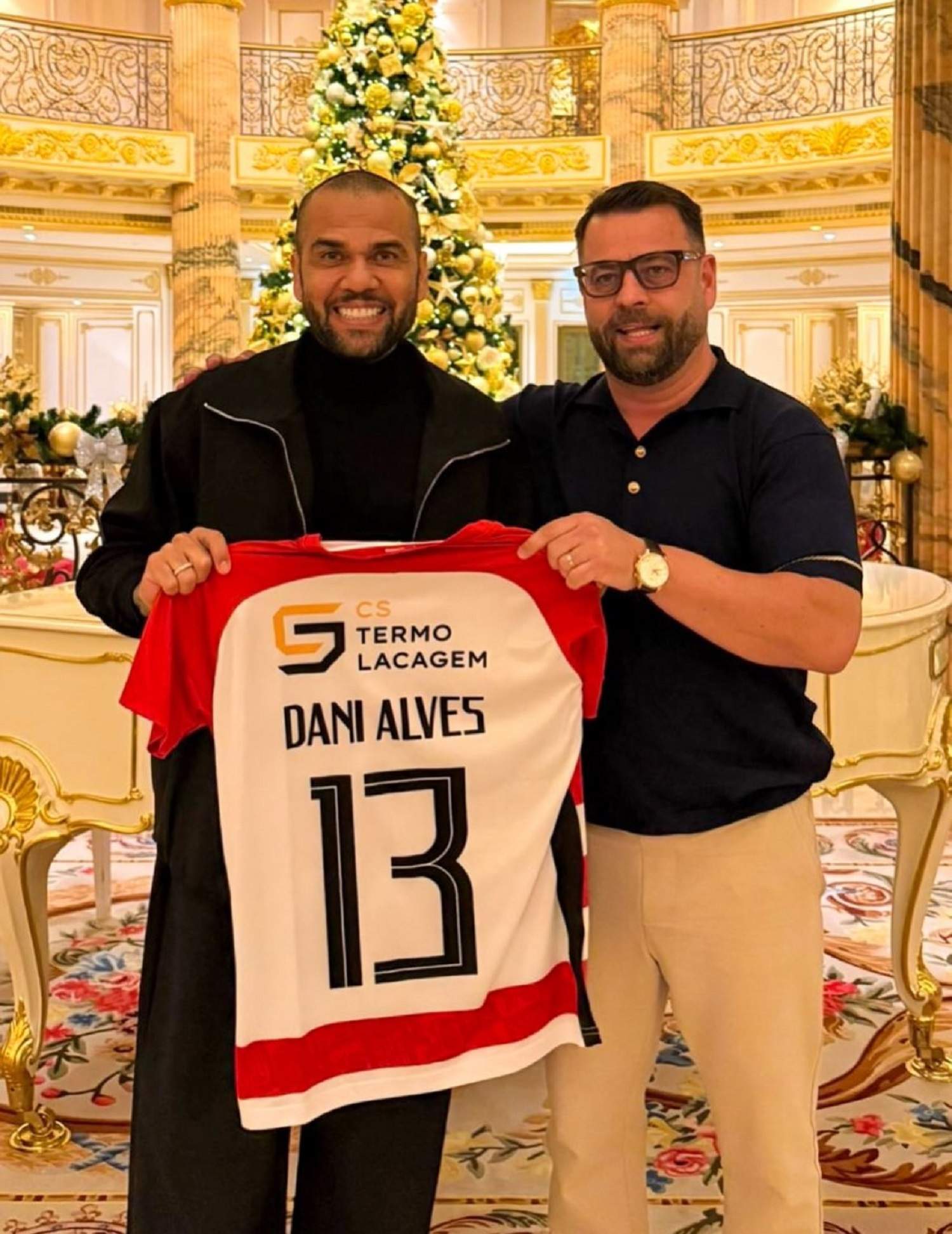 Una última aventura estrambótica: Dani Alves, a punto de volver a jugar con 42 años
