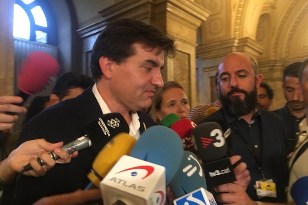 ELNACIONAl canutassu Sergi Sabrià Parlament Carlota Camps ELNACIONAl canutassu Sergi Sabrià Parlament Carlota Camps