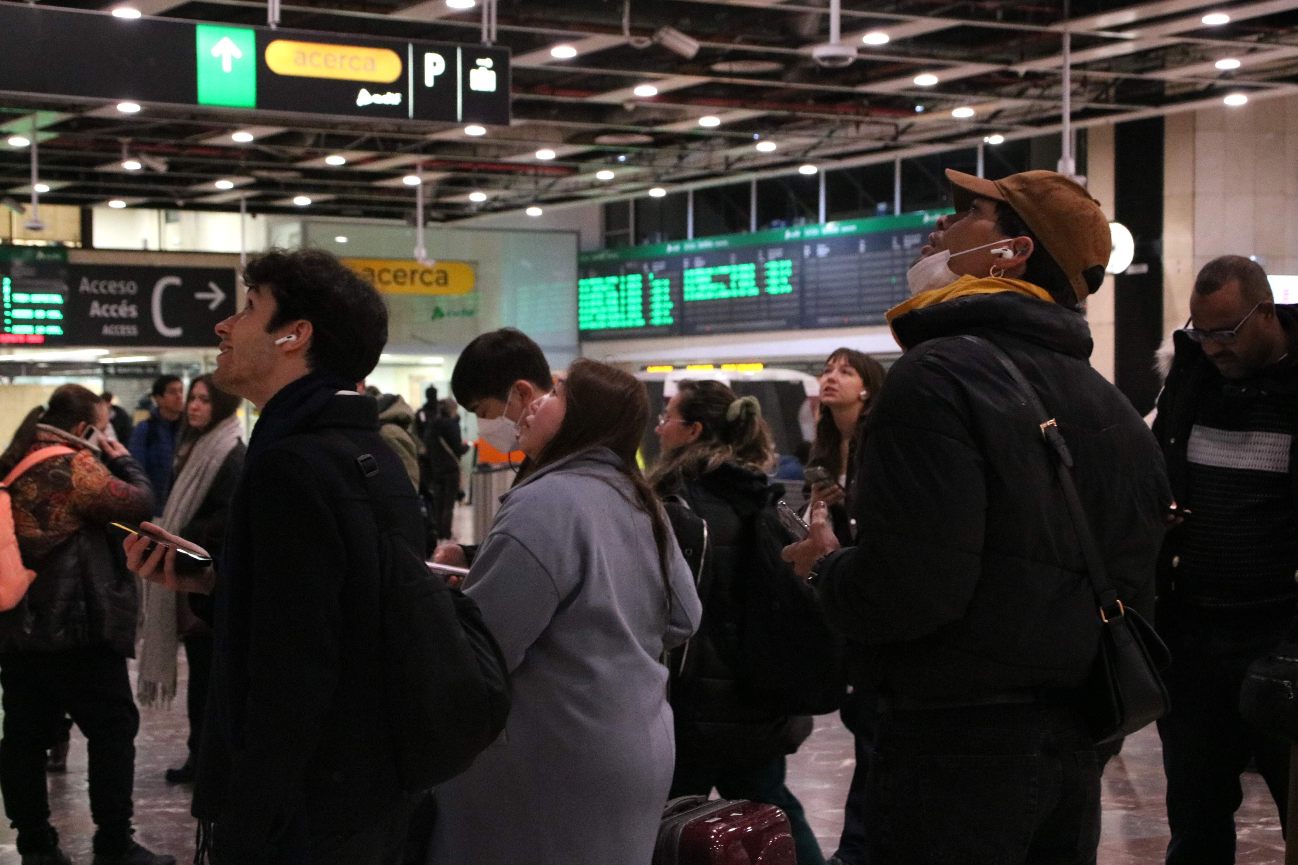 El Govern exigeix a Renfe la suspensió total del servei de Rodalies fins que no garanteixi la seguretat