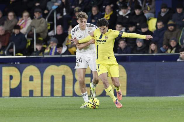 Dean Huijsen Gerard Moreno Villarreal Real Madrid / Foto: EFE