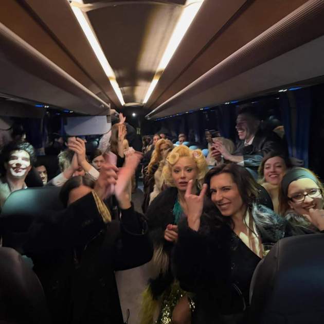 Foto de algunos de los invitados de la fiesta de Ester Expósito / Instagram