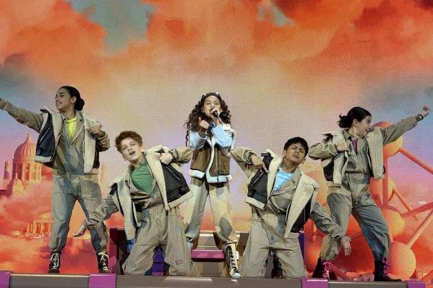 Fotos de la actuación de Sandra Valero y los bailarines en Eurojunior 2023 / Instagram