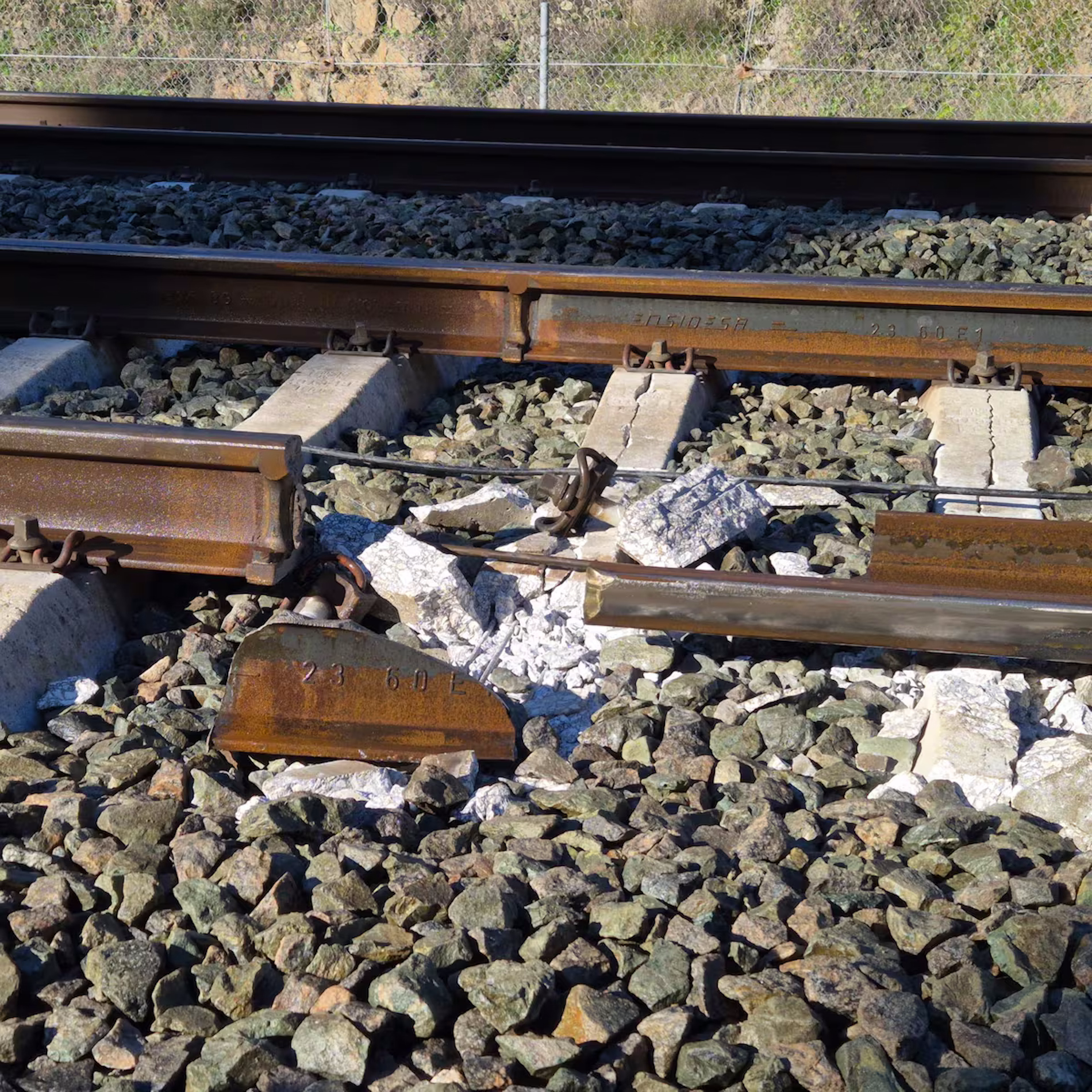 La investigació de l'accident d’Adamuz apunta a una hipòtesi clau marcada per contradiccions d'Adif