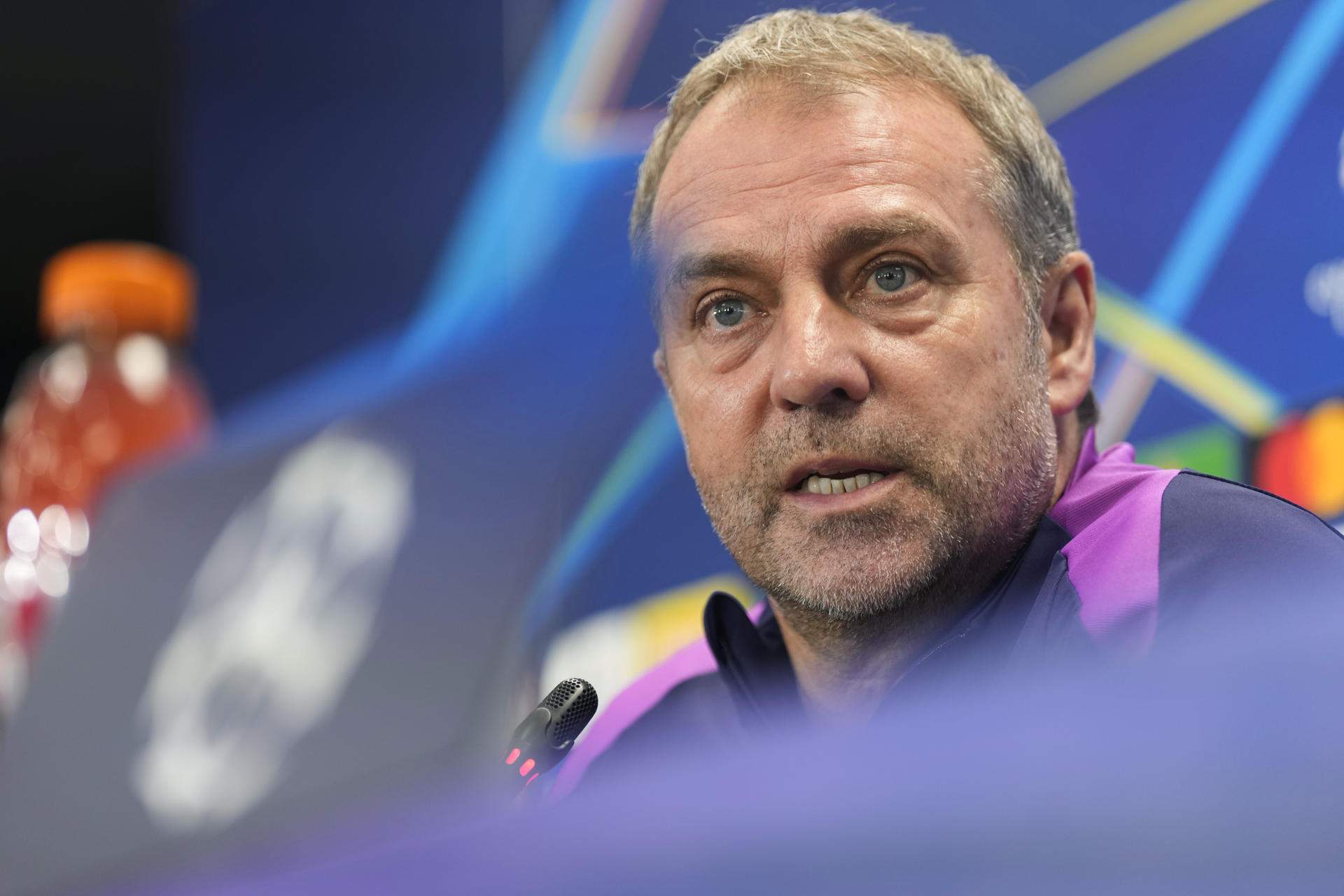 Hansi Flick roda de premsa / Foto: EFE