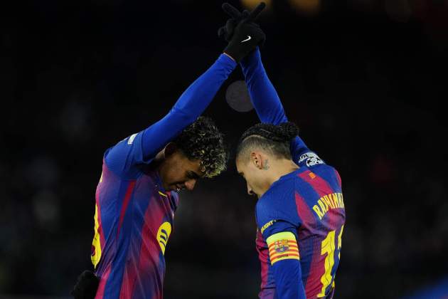 Lamine Yamal i Raphinha celebren un gol amb el Barça / Foto: EFE Lamine Yamal i Raphinha celebren un gol amb el Barça / Foto: EFE