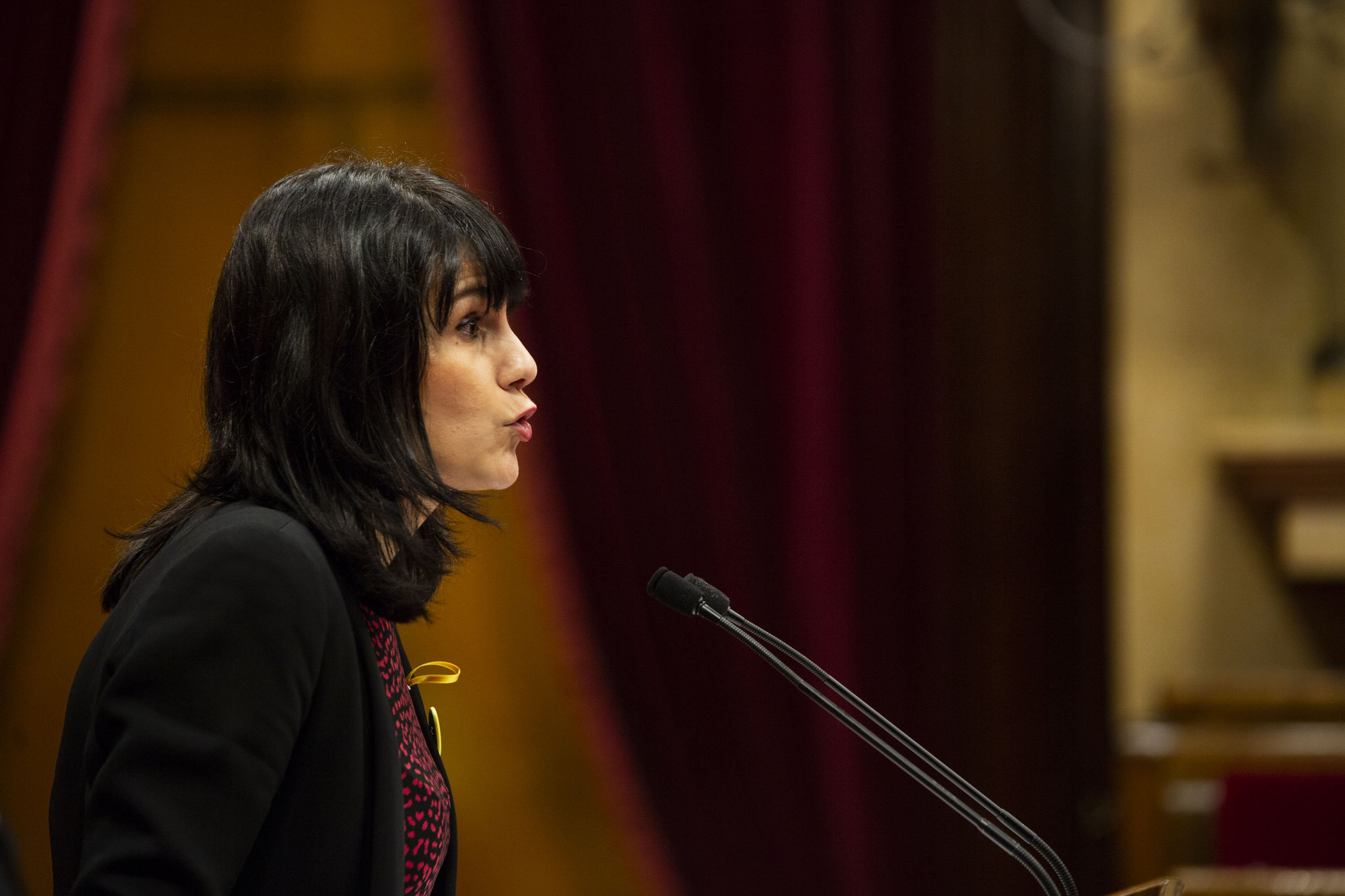 L'exèrcit convida la mesa del Parlament (i el dur calbot d'Aurora Madaula)