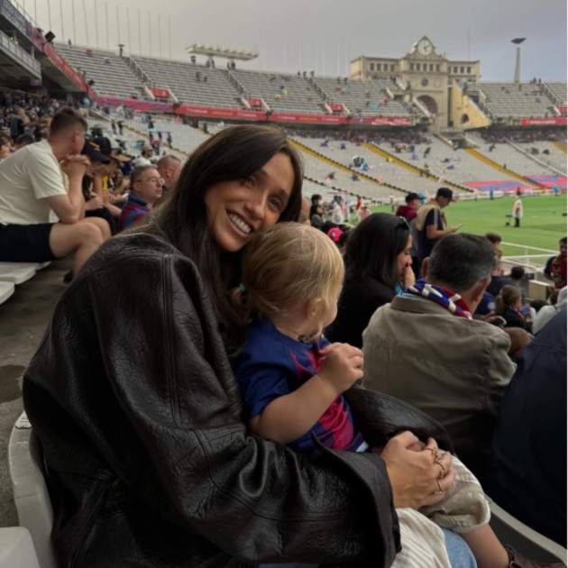 Katrine Friis amb la seva filla Madison vestida blaugrana Instagram Katrine Friis amb la seva filla Madison vestida blaugrana Instagram