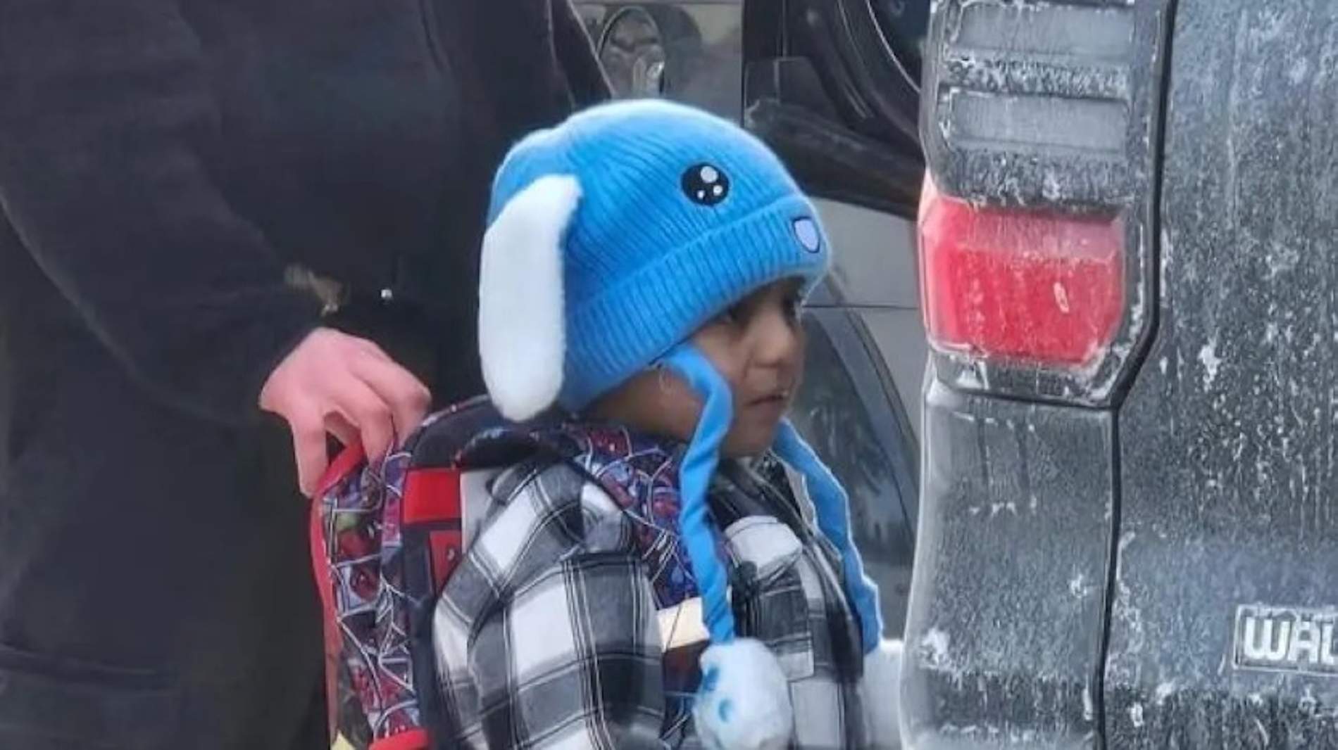 El ICE detiene a dos menores más a pesar de liberar al pequeño Liam, de cinco años