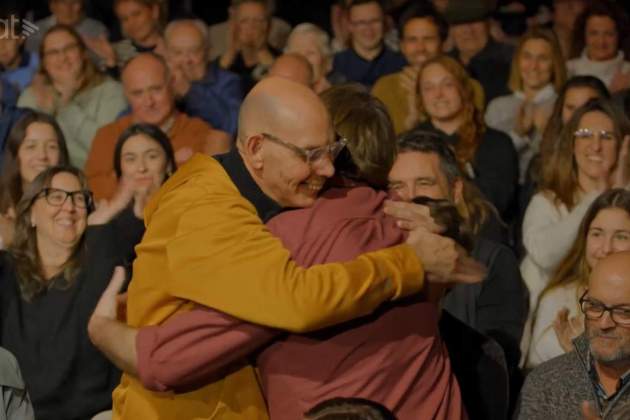 En Josep de Brunyola i en Quim Masferrer... la sentida abraçada de dos amics a 'El Foraster' 3Cat En Josep de Brunyola i en Quim Masferrer... la sentida abraçada de dos amics a 'El Foraster' 3Cat