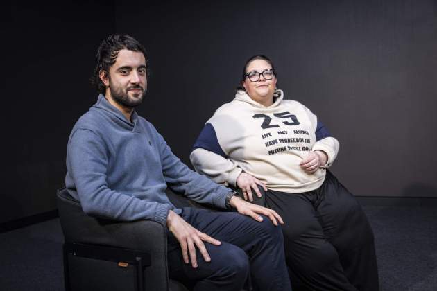 Entrevista a Anna Gómez i Adrià Allo, portaveus de dignitat a les vies / Foto: Carlos Baglietto