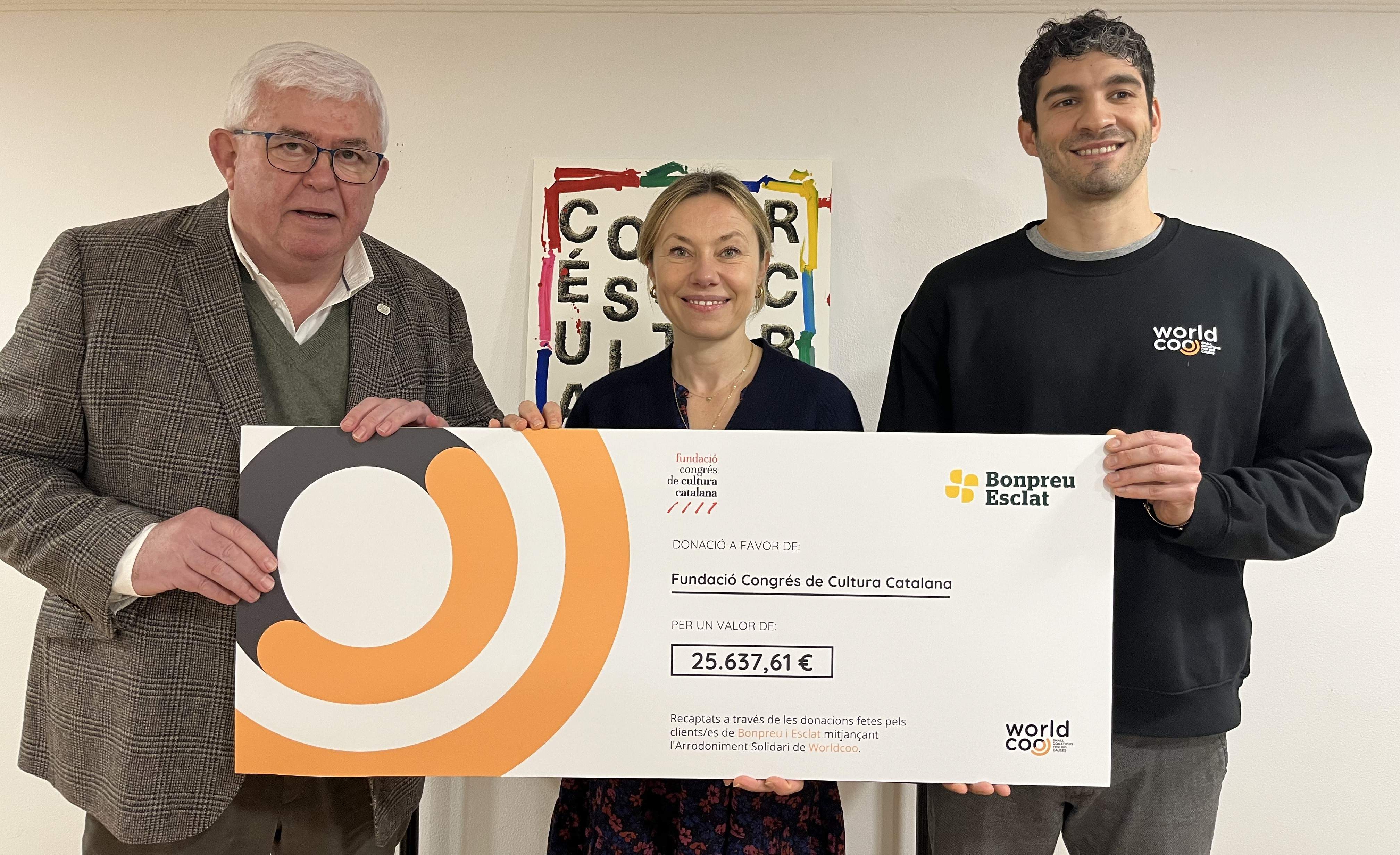 La Fundació Congrés de Cultura Catalana rep 25.637 € gràcies a les donacions dels clients de Bonpreu i Esclat