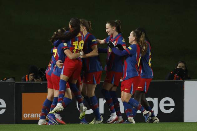 El Barça femenino celebra un gol contra el Real Madrid / Foto: EFE