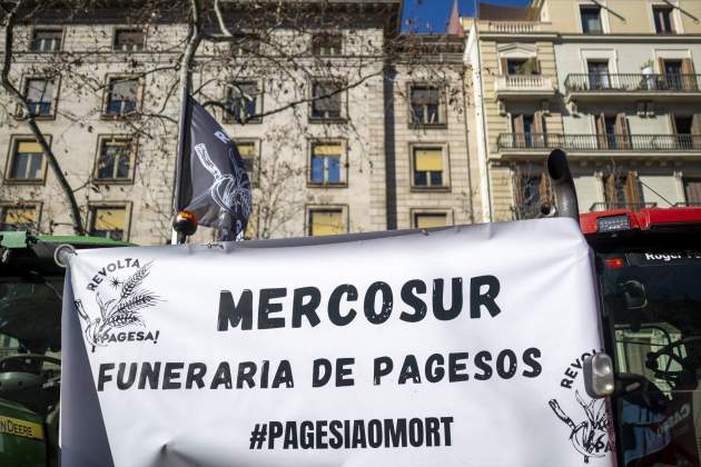 Cartel mercosur protesta campesinado Barcelona / Lorena Sopeña / Europa Press