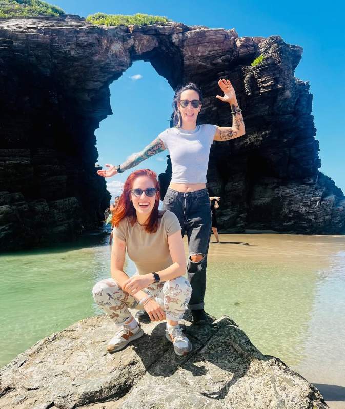 Elena Herráiz, amb la seva parella IG