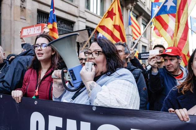 Multimedia (10) Multimedia (10)