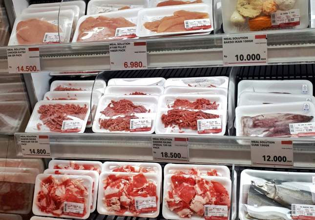 Estanteries d'un supermercat amb carn envasada. Foto: Fitri Ariningrum / Unsplash Estanteries d'un supermercat amb carn envasada. Foto: Fitri Ariningrum / Unsplash