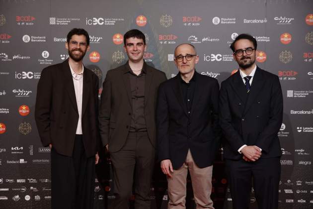 EuropaPress 7275325 equipo luz aisha photocall premios gaudi febrero 2026 barcelona catalunya