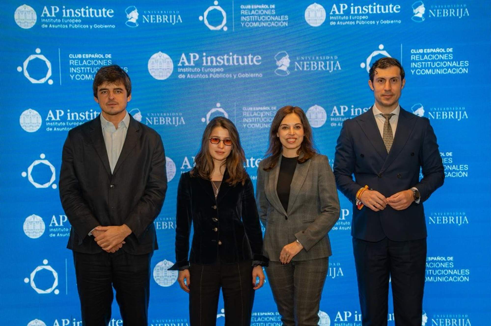 AP Institute y Club de Directores de Relaciones Institucionales firman una alianza estratégica