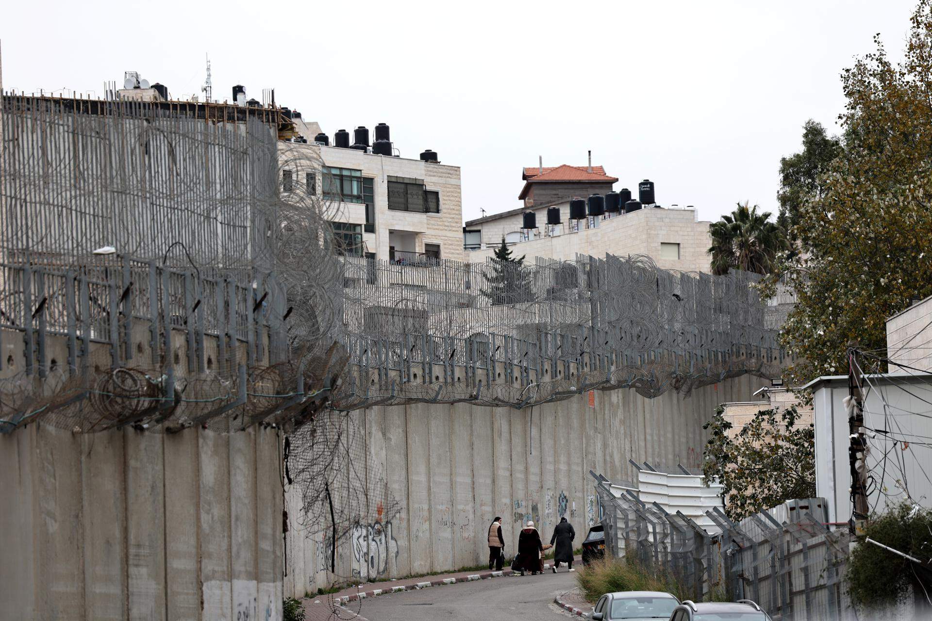 Israel aprueba medidas para expandir su control en Cisjordania y facilitar los asentamientos ilegales