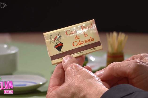 Albert Om mostra uns mistos amb publicitat 3Cat