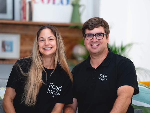 Els fundadors de Food for Joe, Albane Sabatier i Josep Casas. Foto @izanchaser