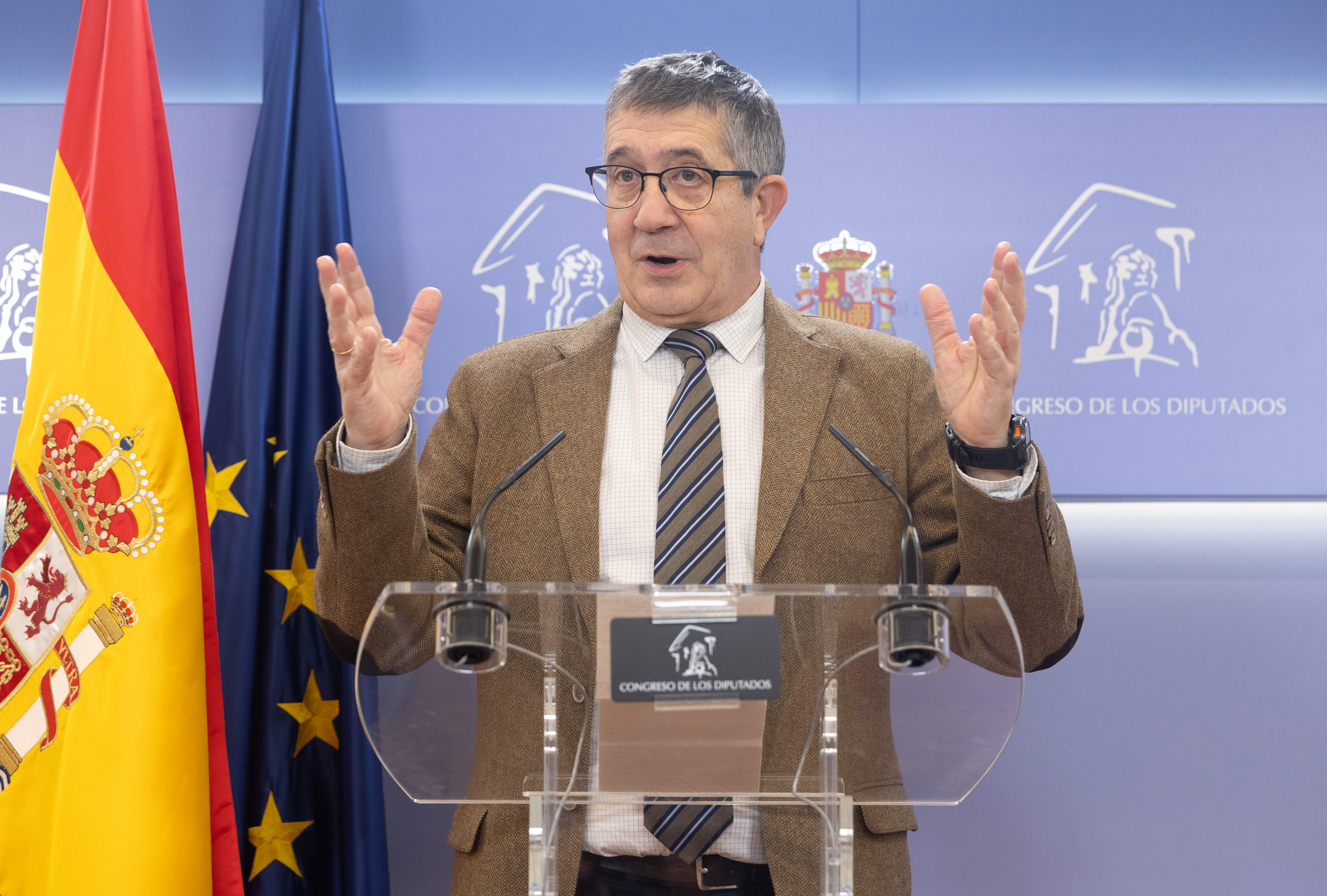 Patxi López carrega contra Felipe González i defensa Pedro Sánchez: "Que Déu ataqui el puto amo..."