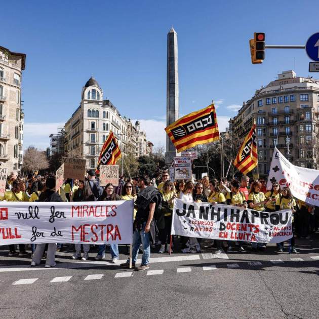 manifestació vaga educació mestres docents professors barcelona carlos baglietto elnacional (5)