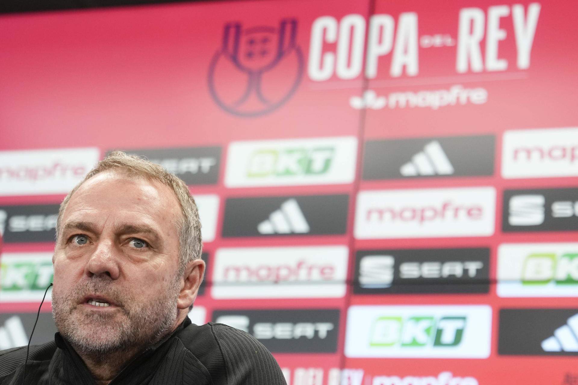 Flick cree en la remontada: "Queremos hacer posible lo imposible"