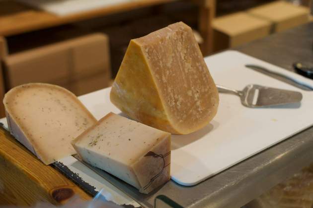 Saps diferenciar el formatge? / Foto: Unsplash