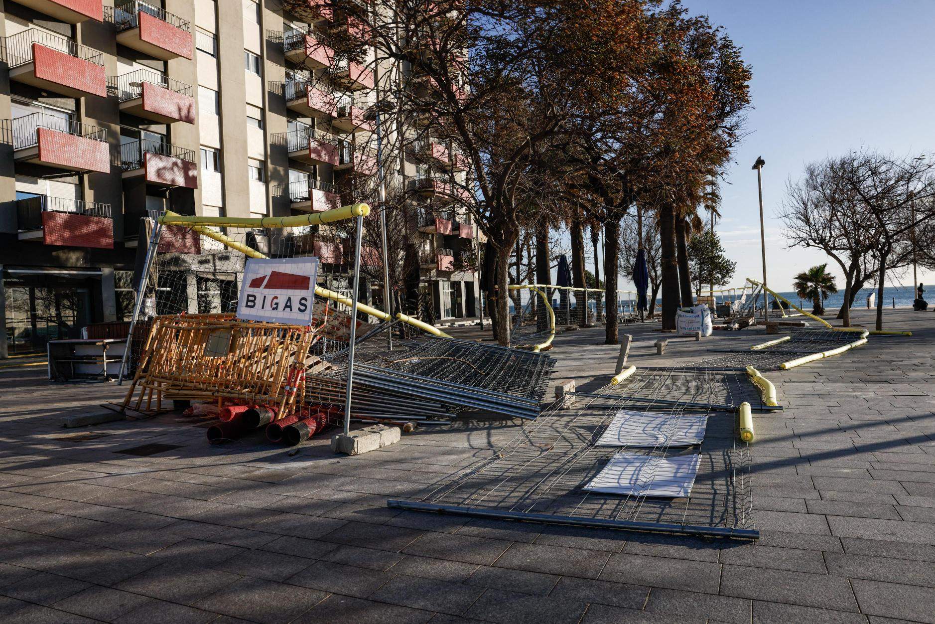Error del Govern en l'últim ES-Alert: en català, aixeca les restriccions; en castellà, no
