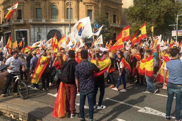 mani espanyolista 12o - carlota camps
